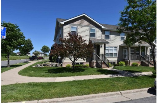 201 Wyalusing Dr, Madison, WI 53718