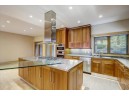 65 White Oaks Ln, Madison, WI 53711