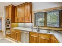 65 White Oaks Ln, Madison, WI 53711