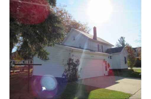 1203 14th St, Monroe, WI 53566-2437