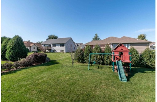 5204 Blazingstar Ln, Fitchburg, WI 53711