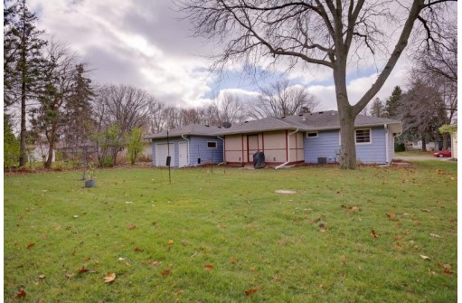 6704 Hubbard Ave, Middleton, WI 53562