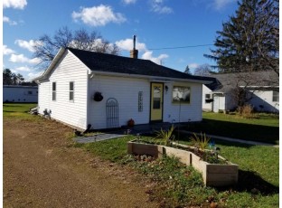 228 Tomlinson St Poynette, WI 53955-8574