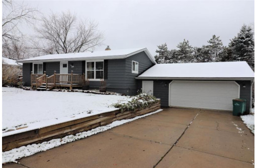 5020 Paulson Rd, McFarland, WI 53558