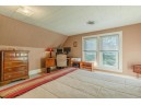 918 5th St, New Glarus, WI 53574