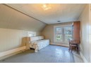 918 5th St, New Glarus, WI 53574