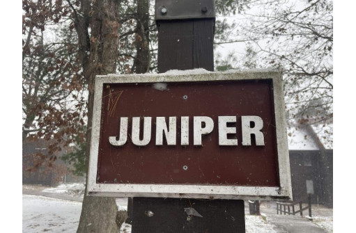 1 Juniper Tr 1, Wisconsin Dells, WI 53965