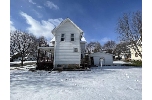 118 10th Ave, New Glarus, WI 53574