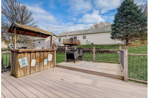 6 Rylant Cir, Madison, WI 53719