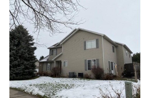 1321 Glacier Hill Dr 2, Madison, WI 53704