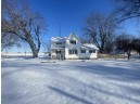 N1695 School St, Markesan, WI 53946