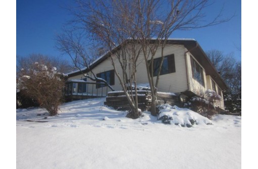 1810 Draper St, Baraboo, WI 53913