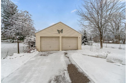 301 Plumb St, Milton, WI 53563