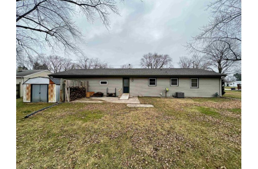 401 Kellogg Ave, Janesville, WI 53546