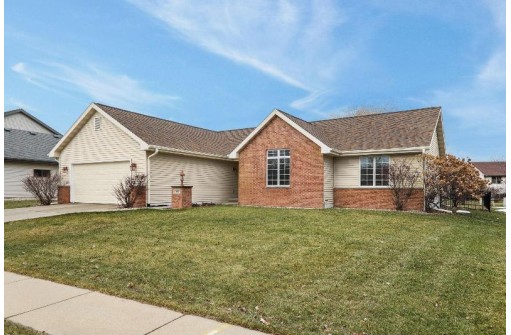 503 Galway Terr, Cottage Grove, WI 53527