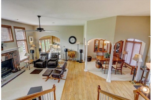 8561 Ellington Way, Middleton, WI 53562