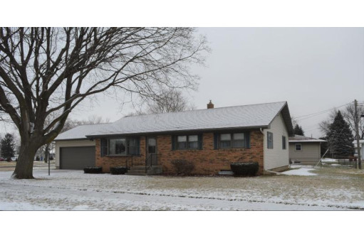 908 Sunset Ave, Waupun, WI 53963