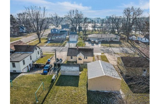 202 W Spaulding St, Watertown, WI 53098