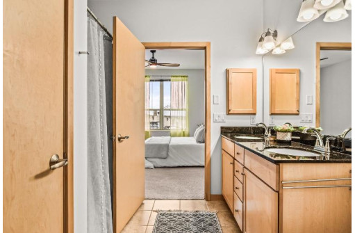 280 Division St 302, Madison, WI 53704