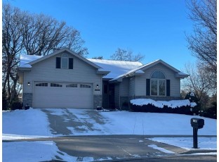 5543 Quarry Hill Dr Fitchburg, WI 53711