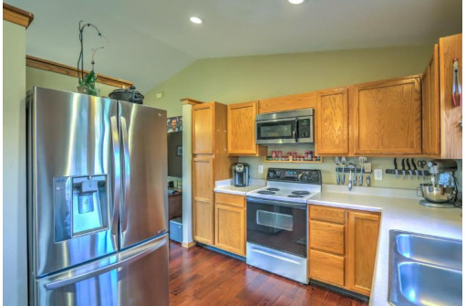 3606 Pine Grove Way, Madison, WI 53719