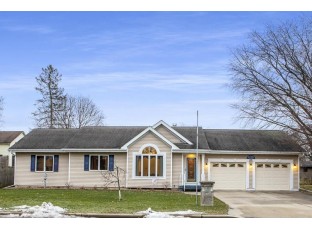 11 W Quarry St Deerfield, WI 53531