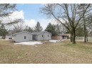 W7576 Dunning Dr, Pardeeville, WI 53954