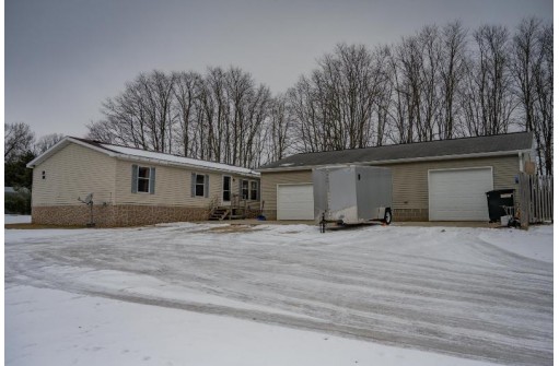 N4931 17th Ave, Mauston, WI 53948