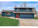 3117 Nightingale Ln, Middleton, WI 53562