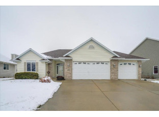 1009 Aldora Ln Waunakee, WI 53597