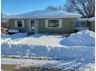 303 N Douglas St Dodgeville, WI 53533