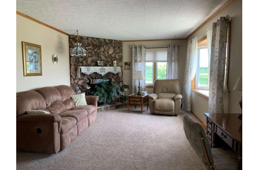 N4641 County Road A, Cambridge, WI 53523-9005