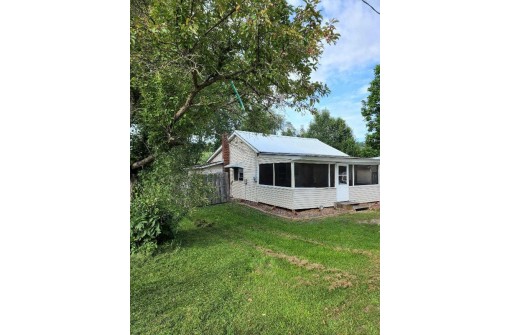 11964 Excelsior Rd, Blue River, WI 53518