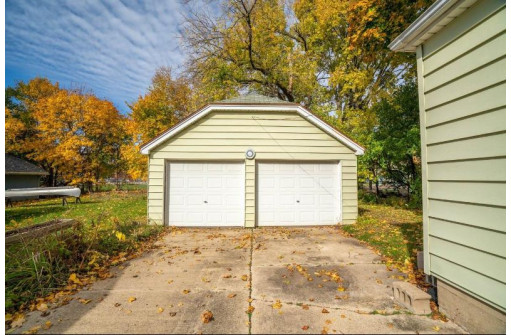 2438 E Mifflin St, Madison, WI 53704