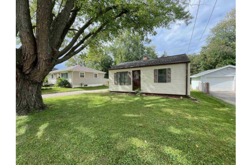 304 N Stevenson St, DeForest, WI 53532