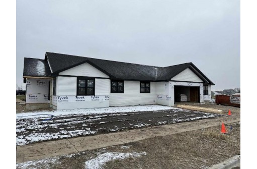 1201 Nordland Dr, Stoughton, WI 53589