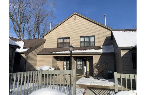 500 E Main St 9, Sun Prairie, WI 53590