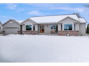 604 Sterling Cir DeForest, WI 53532