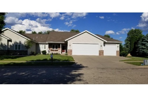 311 Dale Dr, Lodi, WI 53555