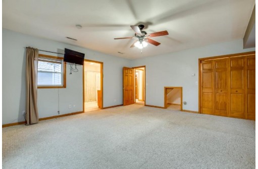 213 E North St, DeForest, WI 53532