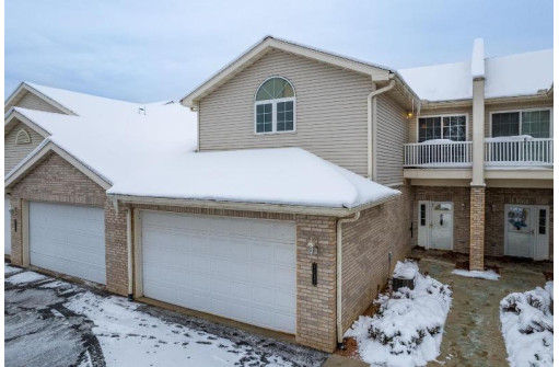 W11551 Island View Ct, Lodi, WI 53555