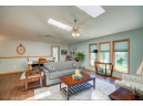 1553 Smithfield Dr, Sun Prairie, WI 53590