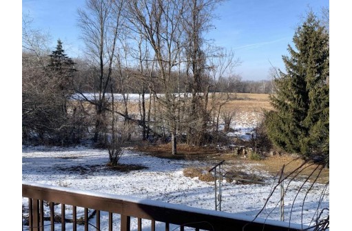 W7458 County Road P, Pardeeville, WI 53954