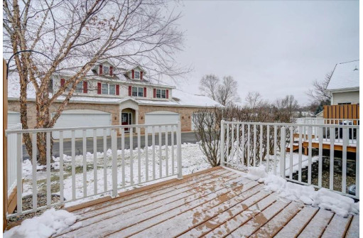 825 Harrington Drive, Madison, WI 53718