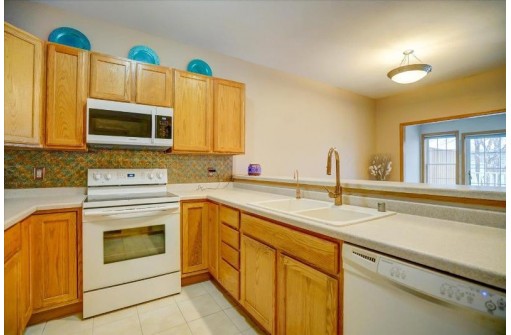 825 Harrington Drive, Madison, WI 53718