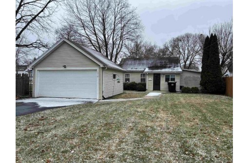 1314 Merrill St, Beloit, WI 53511