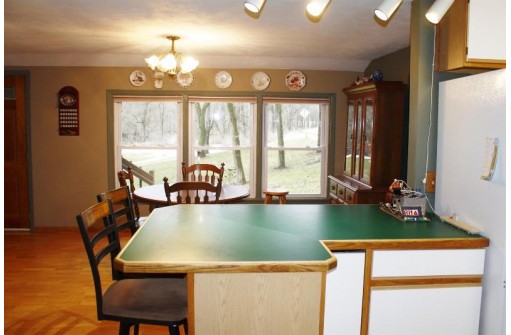 5598 County Road  J, Mount Horeb, WI 53572