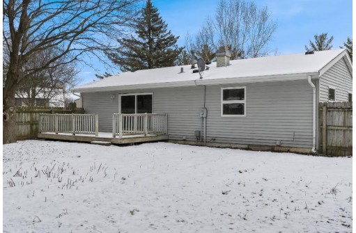 5206 Big Bow Rd, Fitchburg, WI 53711