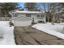 5206 Big Bow Rd, Fitchburg, WI 53711