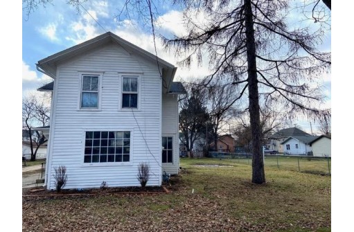 416 S Franklin St, Janesville, WI 53548